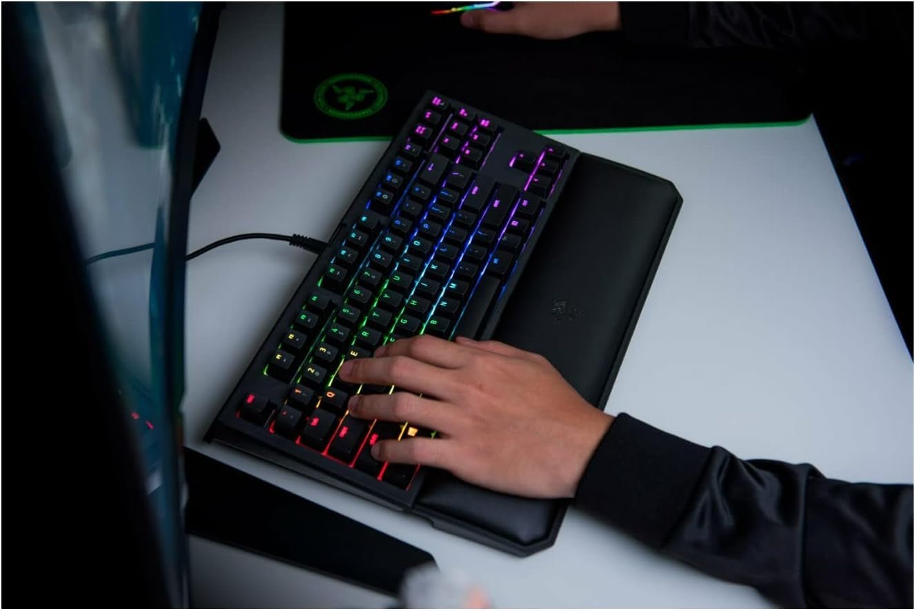 Blackwidow TE Chroma V2 TKL Tenkeyless Mechanical Gaming Keyboard - GadgifyLab